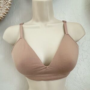 ThirdLove Form 360 Fit™ Lifting Wireless Bra. Size Medium